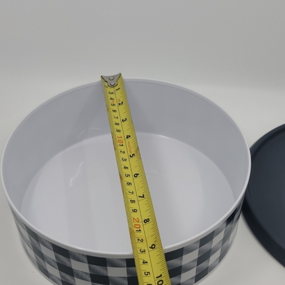 Tupperware Holiday Buffalo Plaid Cookie Gift Canister Black & White Instant Seal - Picture 8 of 8